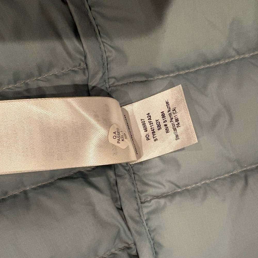 Patagonia Down Sweater Hoody women’s size XL - Picture 4 of 7